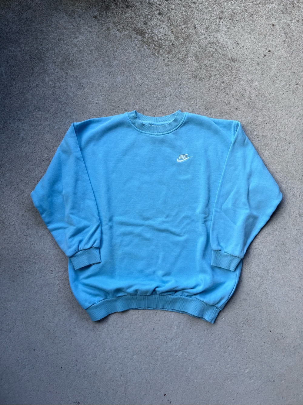 Nike Women’s Light Blue Crewneck Sweatshirt
